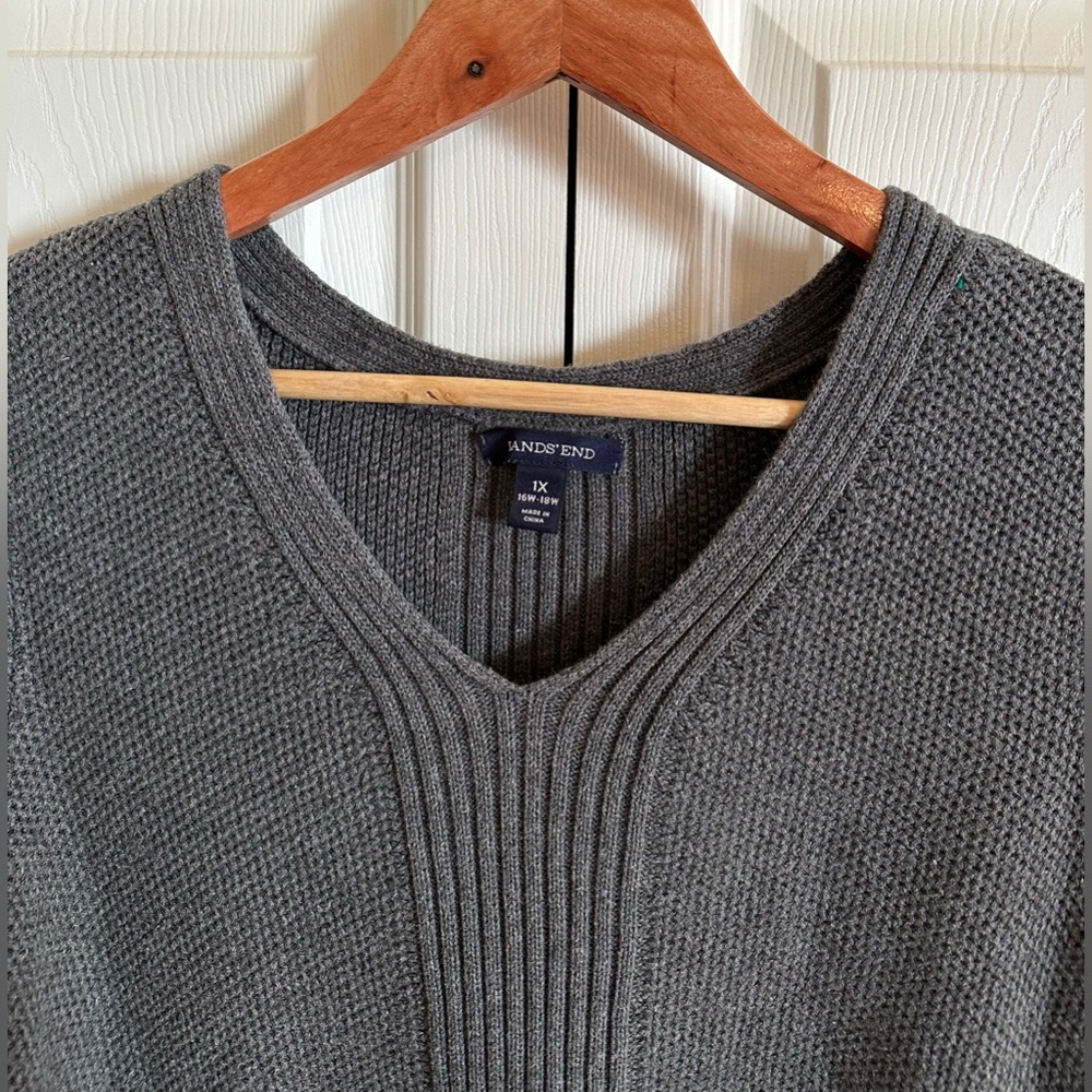 Lands’ End 1X Gray Cotton V-Neck Sweater Oversized Slouchy Preppy Coastal - Picture 4 of 7